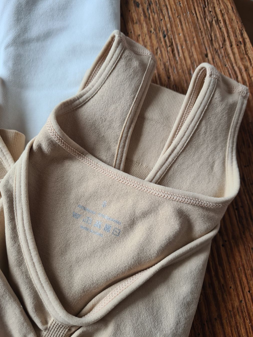 Altra biancheria intima: Invisy-wear - Top - Bodyforming – Usato da Oberuzwil venduto da Noluma 2