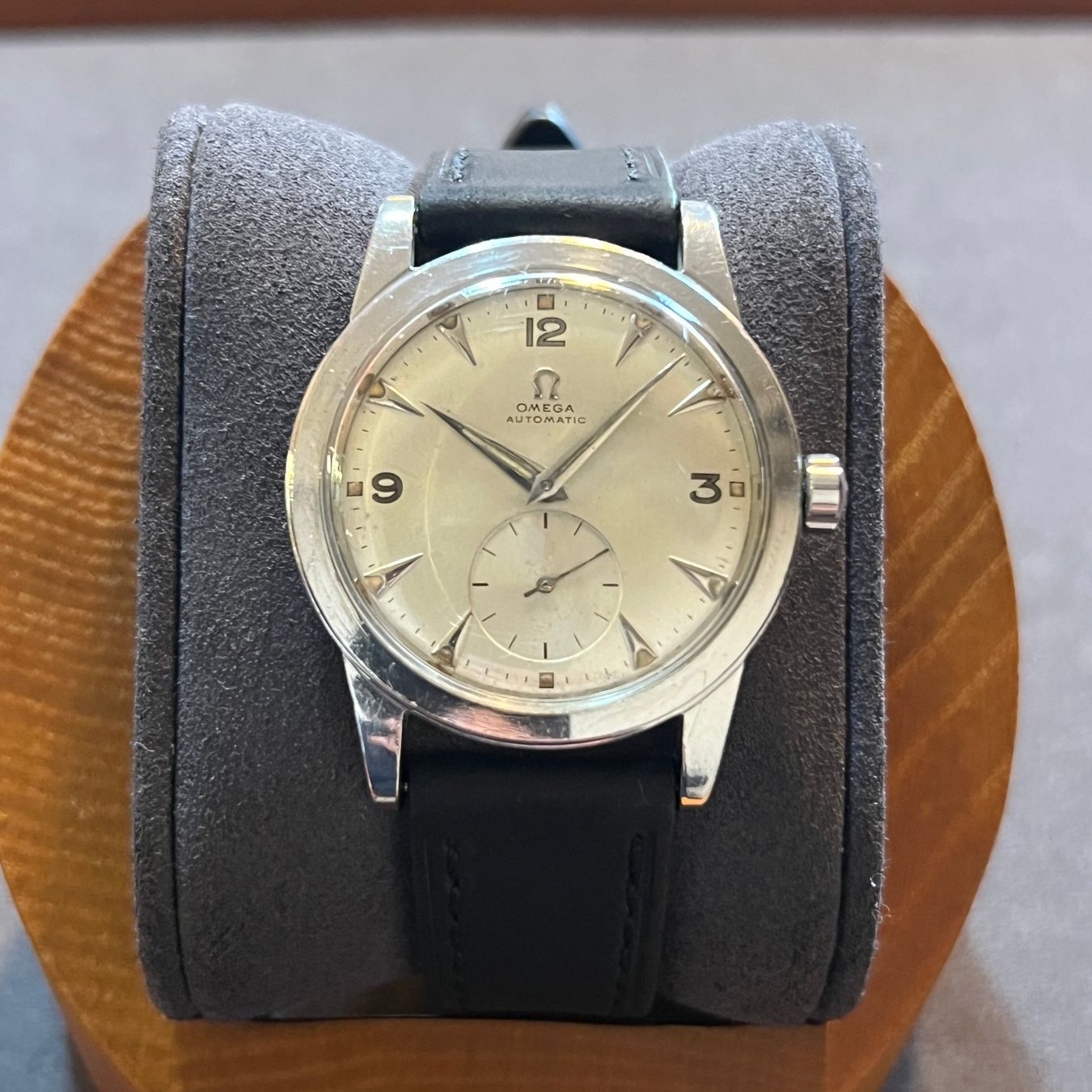Omega Orologi: Omega Seamaster Vintage Automatic Bumper 2576-1 – Usato da Carouge GE venduto da Watchaser