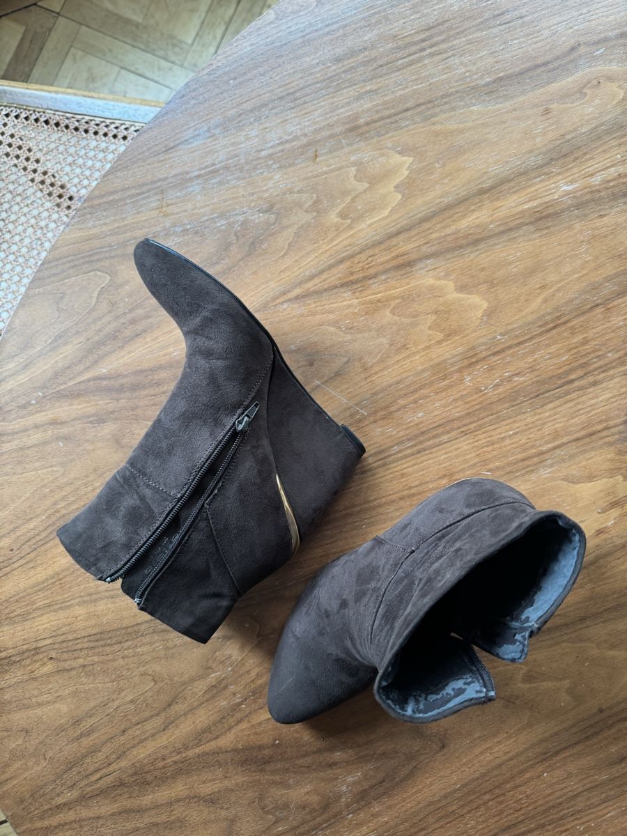 Scarpe da donna: Braune Wildleder Wedges Gr. 40 mit Keilabsatz – Usato da Elgg venduto da bea_9qzt 3