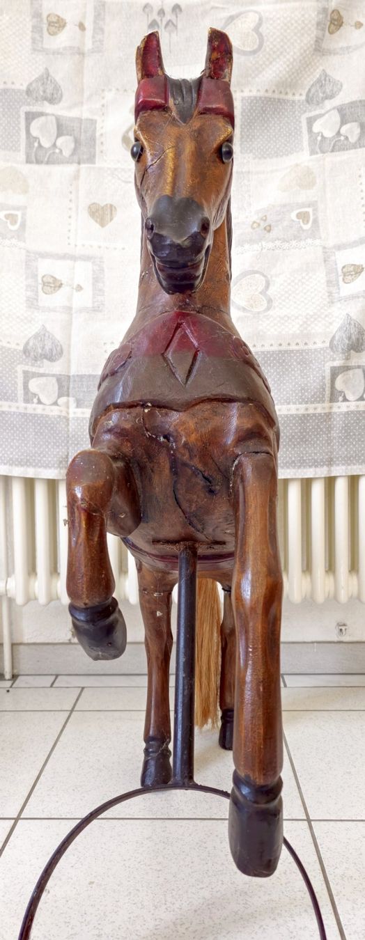 Figuren: Holzpferd – Gebraucht aus Walenstadt von pedroju-1 2