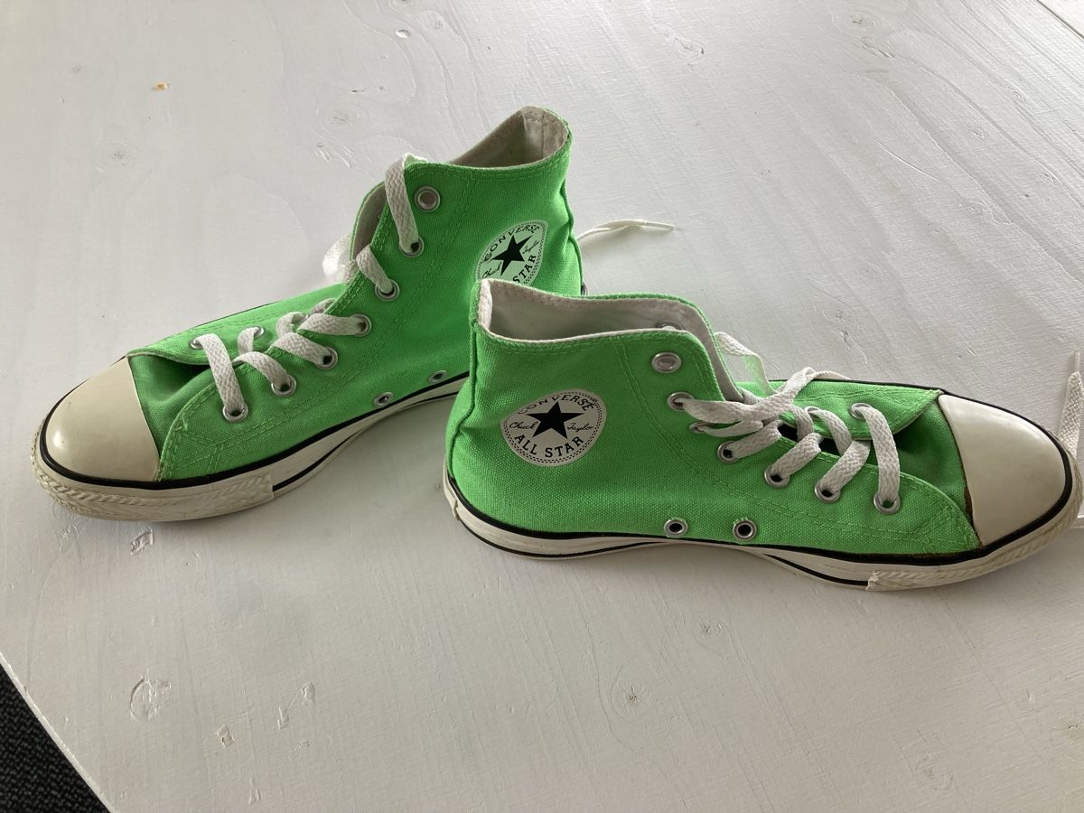 Converse Scarpe da uomo: Converse grün Gr 35 signiert! – Usato da Kesswil venduto da Branca-01 2