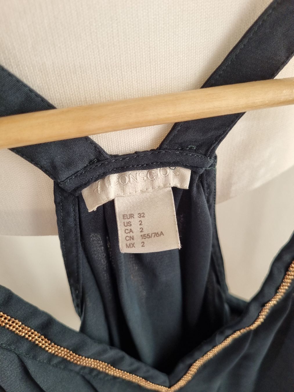 H&M Tops: H&M Dark Green Top with Gold Details – Neu (gemäss Beschreibung) aus Aigle von Smagbrelle18 5