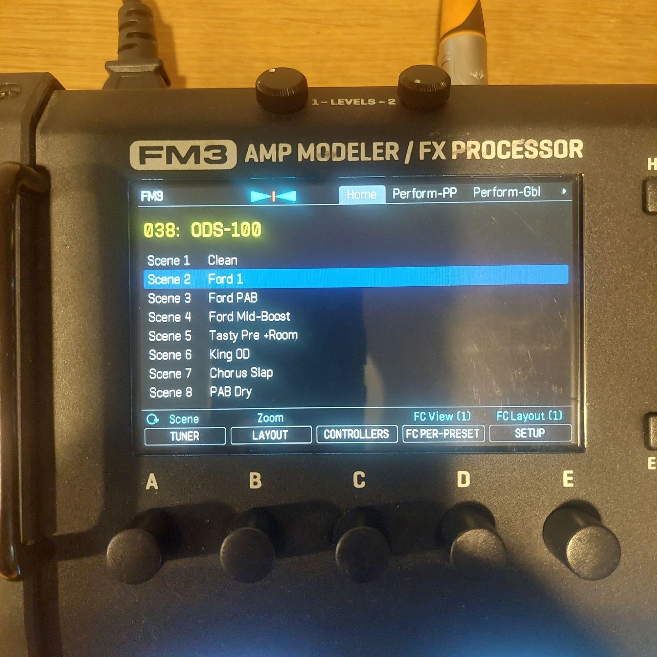 Fractal Audio Amplificatori: Fractal Audio FM3 Amp Modeler/FX Processor Top-Zustand – Usato da Zürich venduto da Ricardo_Noname 1