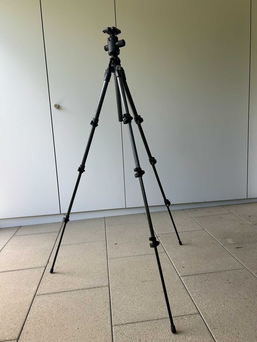 Manfrotto Trépieds & Accessoires: Manfrotto Stativ Carbon – D'occasion à Cham par fsm_n7n9 1