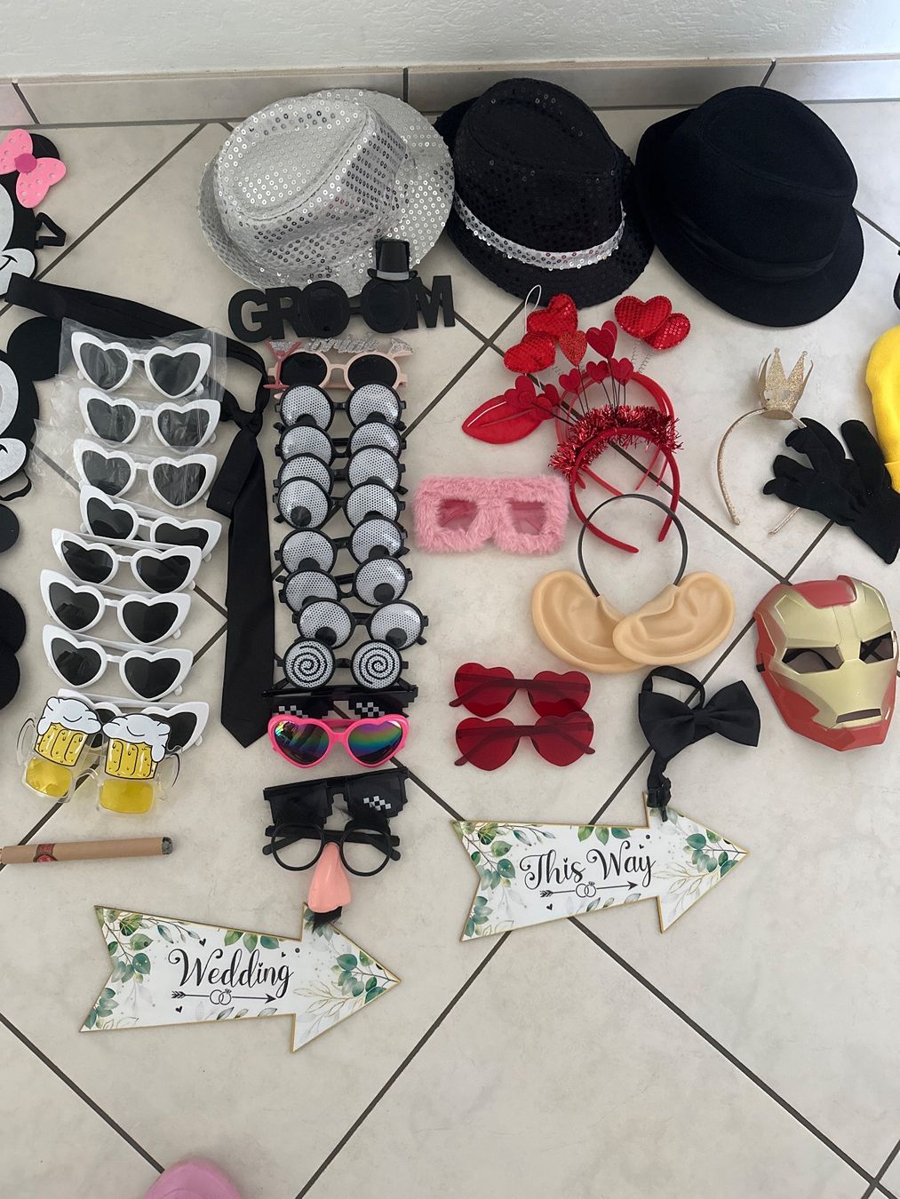 Costumi: Fotobox Accessoires Hochzeit – Usato da Wädenswil venduto da bar_xt58 2