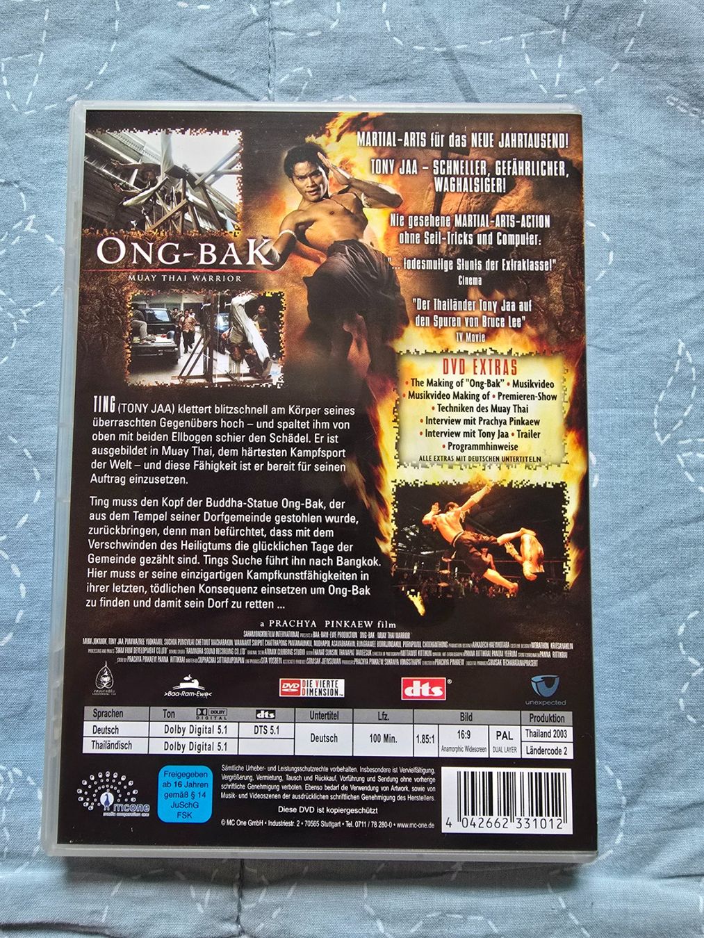 Tutti i DVDs: Ong-Bak Special Edition 2 Disc-Set – Usato da Luzern venduto da silvermoon12 3