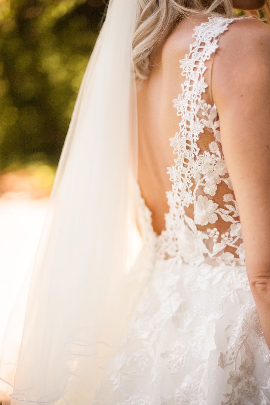Kleider: Wunderschönes Brautkleid, ca. 36/38 – Gebraucht aus Samstagern von vanessalarissa95