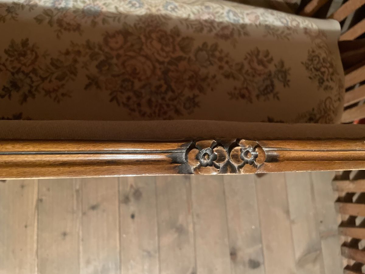 Sofas: Möbel-Set mit Stickerei: Sofa, 2 Sessel, Hocker – Gebraucht aus Zürich von Campi1000 5