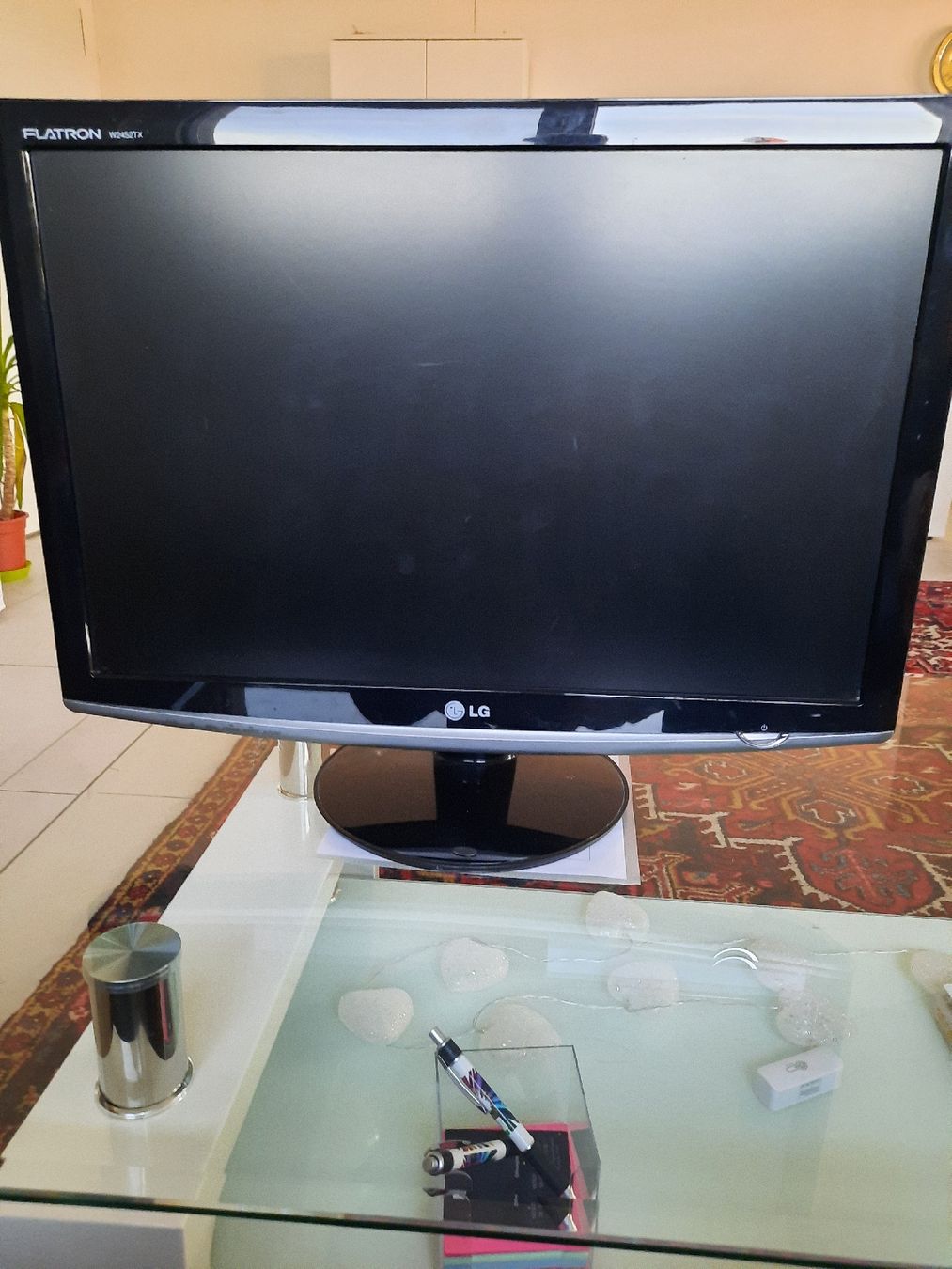 LG Monitor: LG Flatron W2452TX – Usato da Knutwil venduto da RainerK02