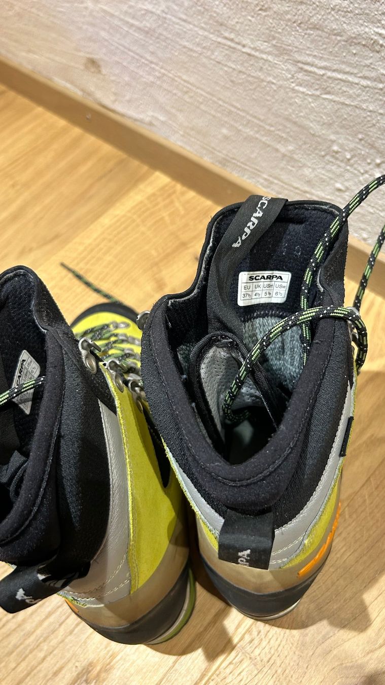 Scarpa Scarpe da uomo: SCARPA W Mont Blanc Gore Tex Wanderschuh, Grösse 37,5 – Nuovo (secondo la descrizione) da Innertkirchen venduto da Urbachtal 3