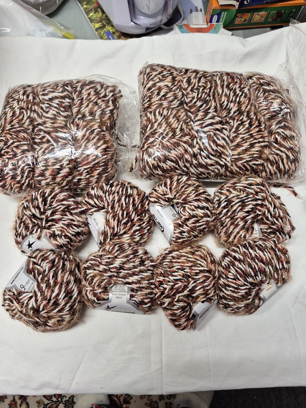 Wolle: laine  – Neu und originalverpackt aus Obermumpf von Dadacaramel