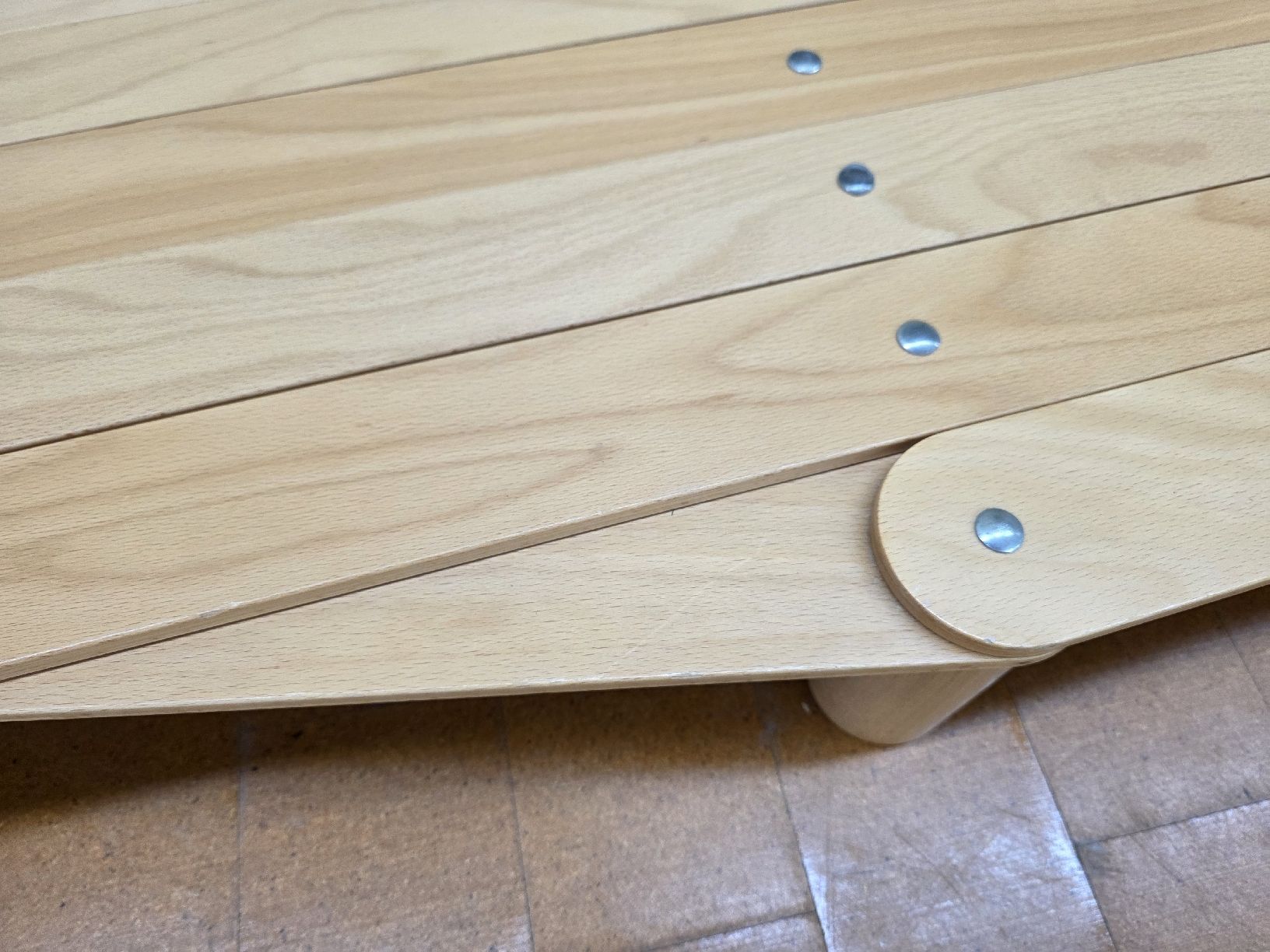 Thut Letti: Designer Bett Thut Scherenbett Modell 990 – Usato da Lichtensteig venduto da UsedINStore 4