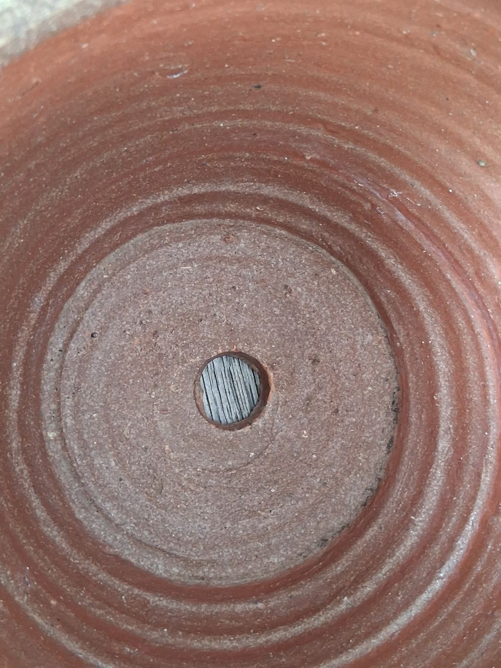 Pentole: Blumentopf Ton rustikal H19cm D25cm mit Loch – Usato da Aarburg venduto da brujil 2
