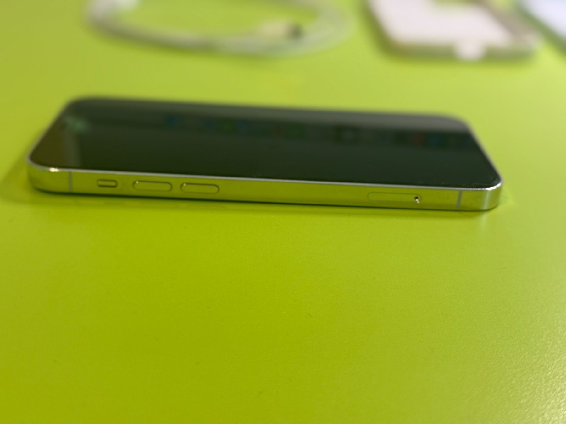 Apple Telefoni cellulari / Smartphones: iPhone 12 Pro silver 128 GB mit 4 Hüllen – Usato da ZUFIKON venduto da SULMI01 5