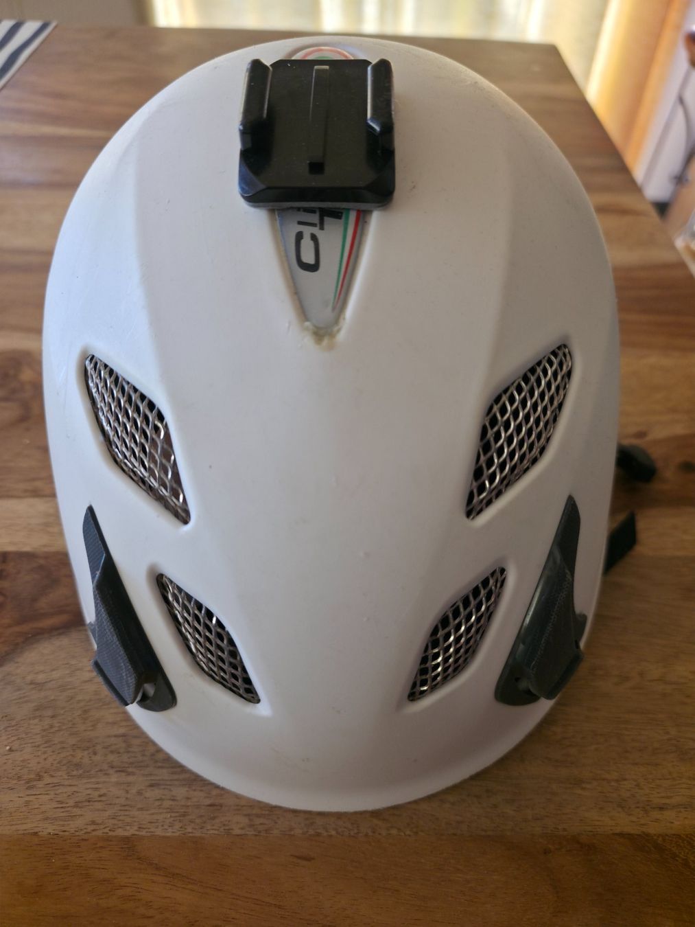 Caschi: Kletterhelm mit Gopro Halterung – Usato da Rebstein venduto da Memo-Moonstar