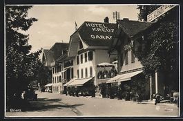 Brienz, Strassenpartie mit Restaurant de