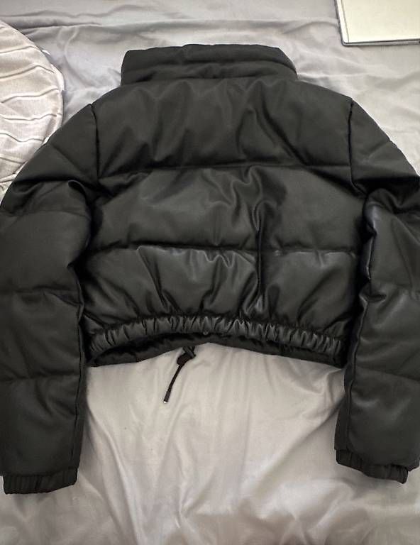 Jacken: Schwarze Lederjacke – Gebraucht aus Ostermundigen von sve_9xp2 1