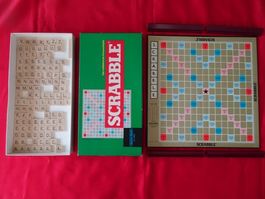 SCRABBLE® Kreuzwortspiel von SPEAR. Komplett