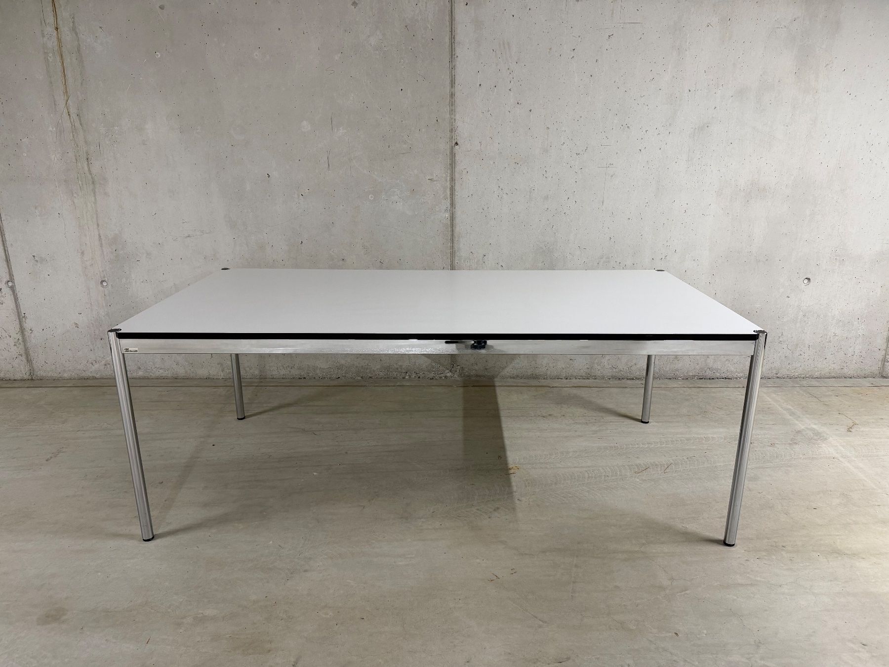 USM Tavoli: USM Original Tisch – Usato da Höri venduto da Calla62 1