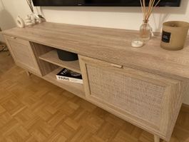 Moderne TV-Kommode / Sideboard im Naturholz-Look – wie neu