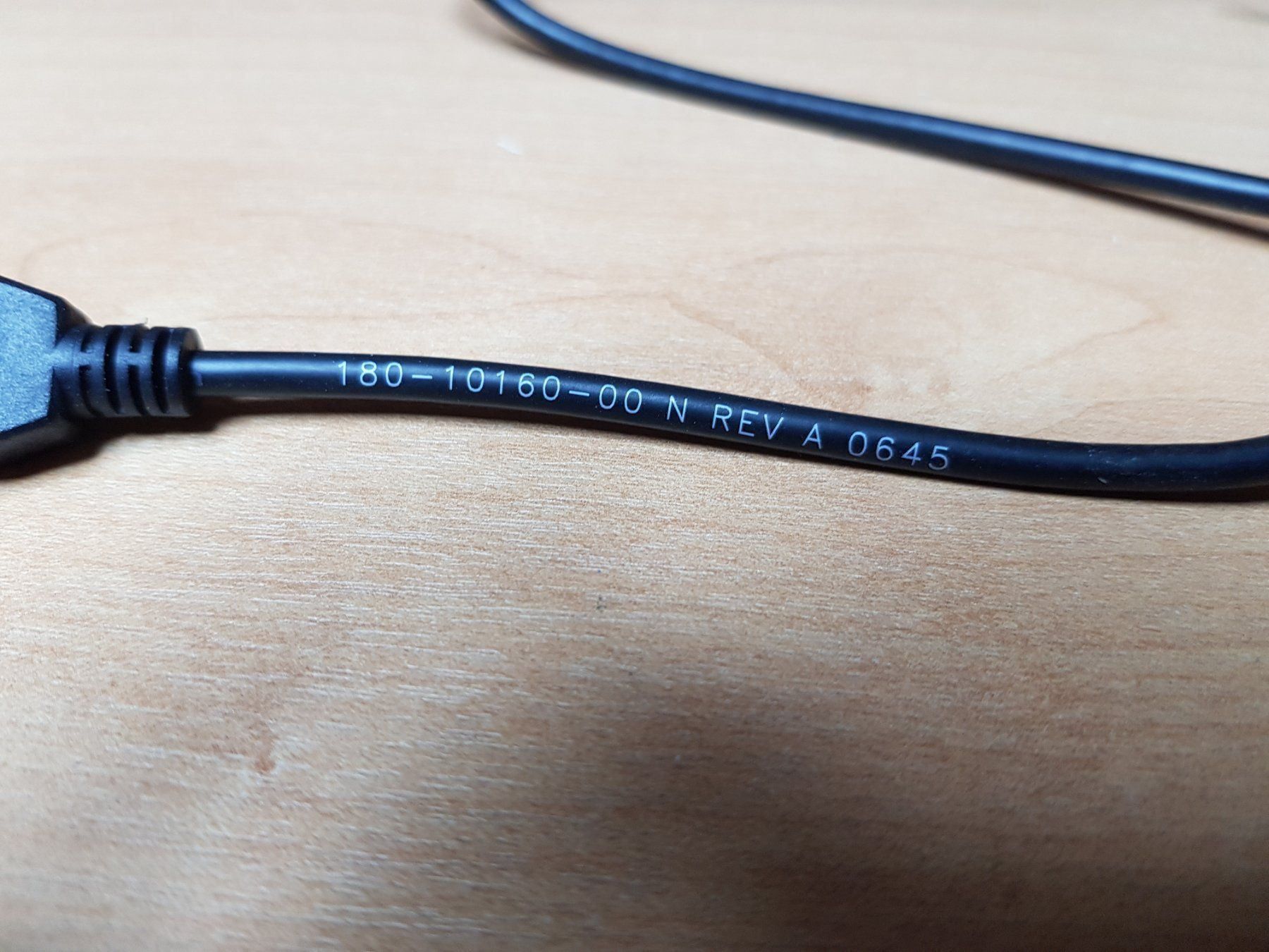 Cavi: USB Shuttle CABLE E129760 180-10161-00 – Usato da Bionnens venduto da Meg011