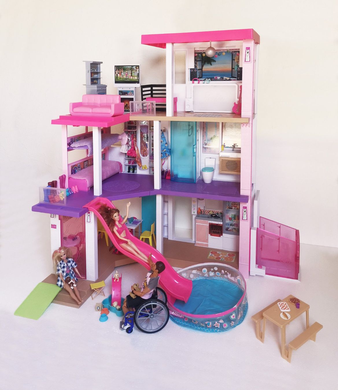 Barbie Puppenhäuser & -möbel: Barbie Traumhaus Strandvilla – Gebraucht aus Altendorf von Hauckke 2