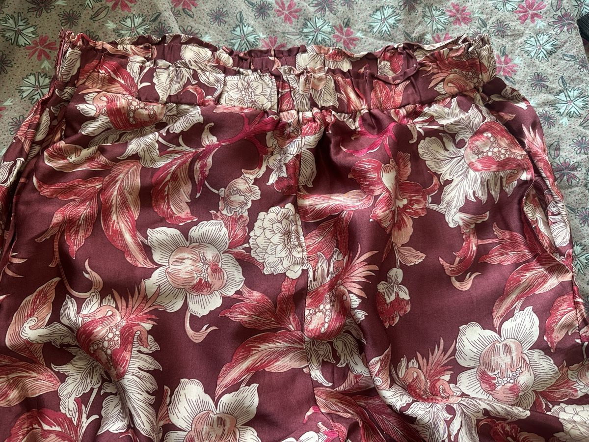Zara Pantaloni: ZARA hose gr M ganz neu – Nuovo (secondo la descrizione) da Uster venduto da bek_v2ct 1