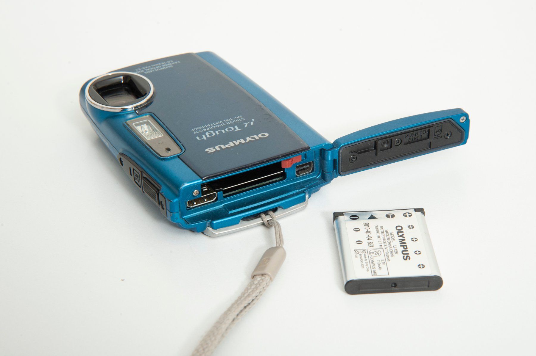 Olympus Fotocamera: Olympus µ Tough-3000 - Waterproof – Usato da Lausanne venduto da Phlox02 5