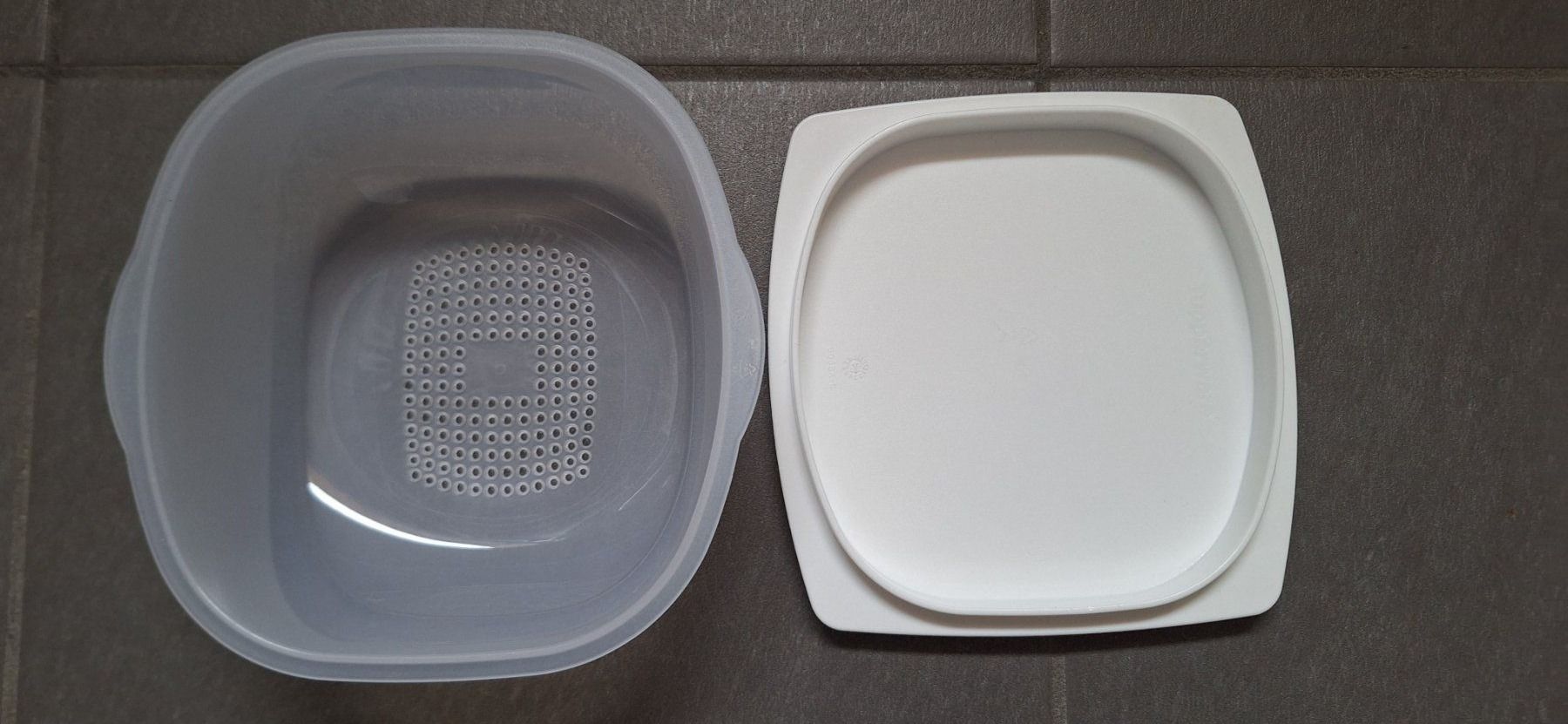 Tupperware Contenitori & Simili: Tupperware, mini CheeSmart – Nuovo e nell'imballaggio originale da Lussery-Villars venduto da pousinete02 2
