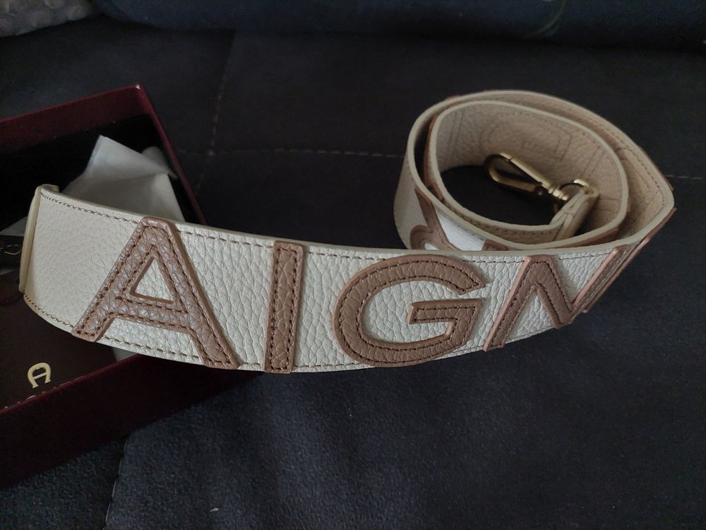 Neu* Aigner Tasche DIADORA LUCIDA Logo Strap (Neu und