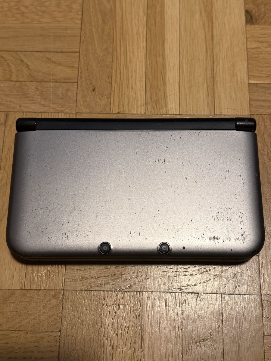 Nintendo Konsolen: Nintendo 3DS XL Gris – Gebraucht aus Le Lignon von nic_6bk7