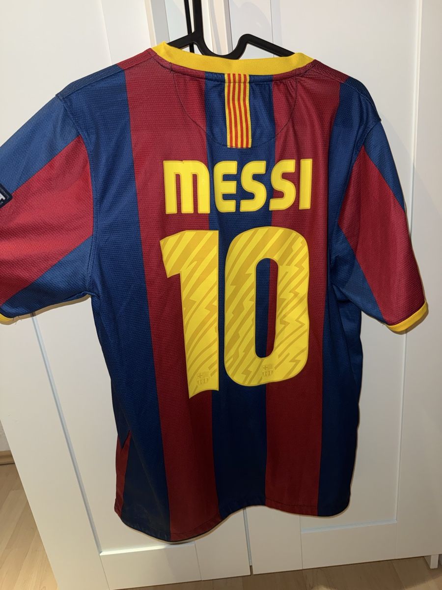 Spannende Barcelona Trikot Messi Bild