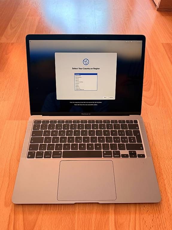Apple Notebook: MacBook Air 2020 M1 Silver – Usato da Lausanne venduto da syl_jlr2