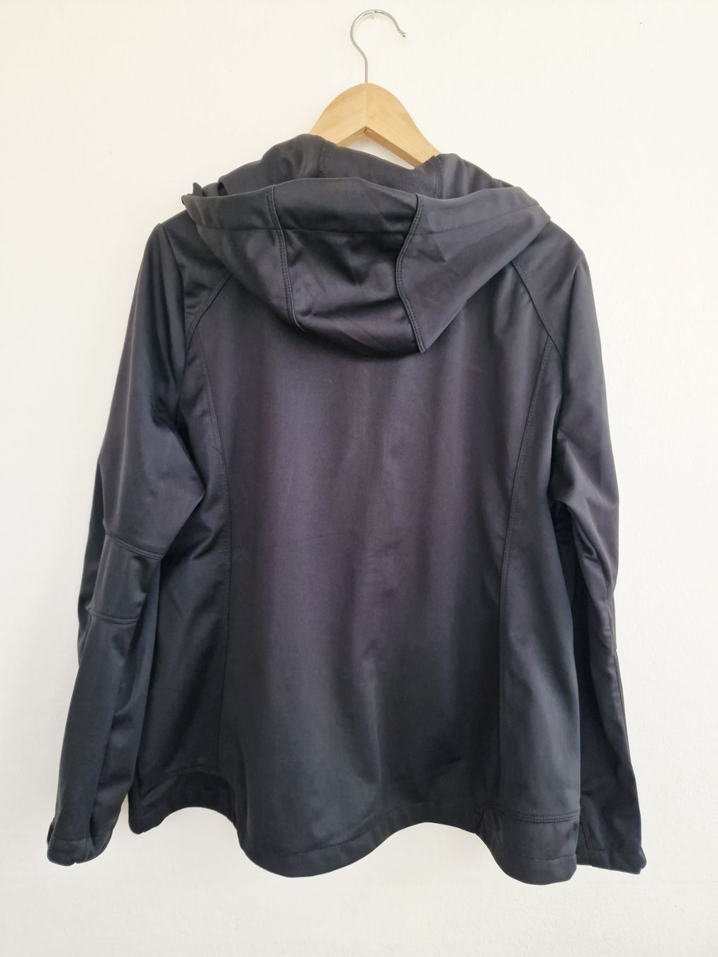 Tchibo Giacche: Damen Softshell Jacke Tchibo active Gr. L Schwarz - wie neu – Usato da Hallau venduto da CHACLA 1