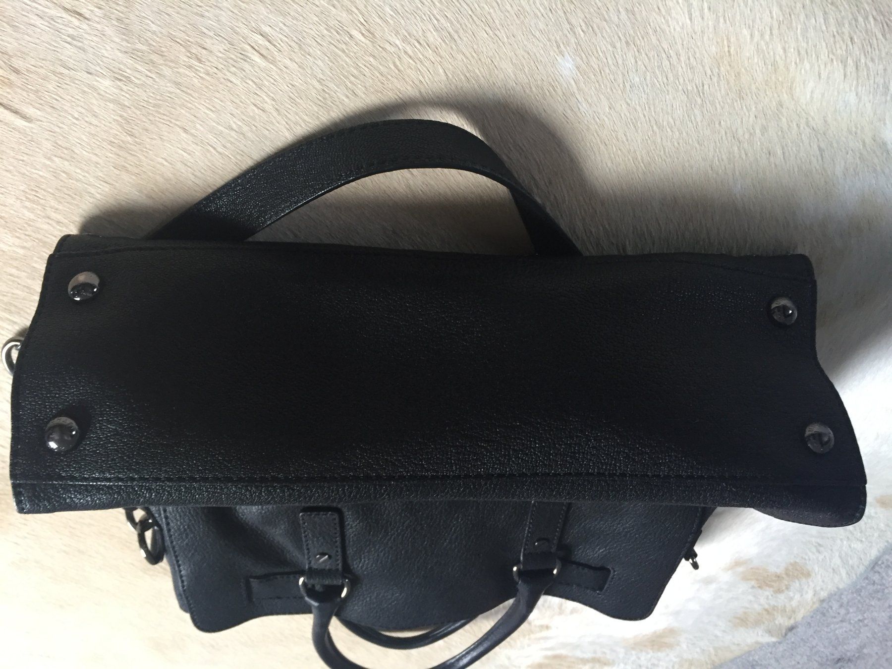 Michael Kors Taschen für Damen: Michael Kors - Lederhandtasche mit Nieten – Neu (gemäss Beschreibung) aus Trüllikon von Megan 3