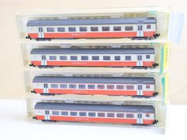 Minitrix 4 x Swiss Express SBB Personenwagen / Gepäckwagen