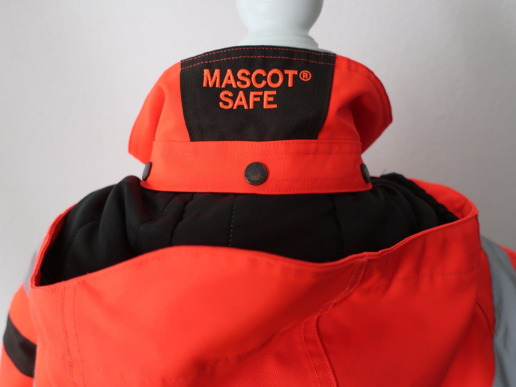 Jacken: MASCOT Workwear Warnschutzjacke – Gebraucht aus Volketswil von brockipfannenstil 3