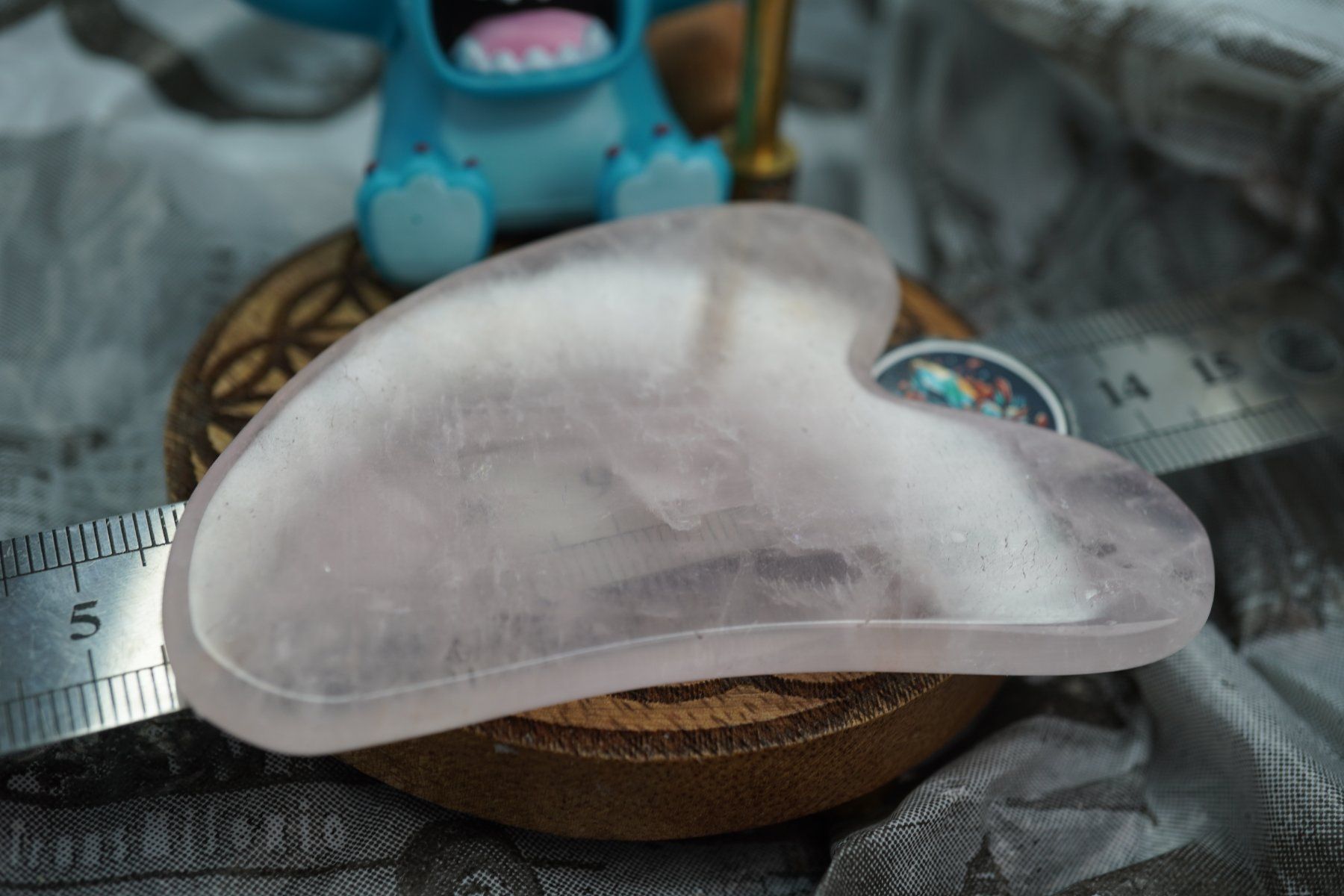 Mineralien & Heilsteine: Gua Sha Massage-Stein  Rosenquarz    ab 1.- – Neu und originalverpackt aus Eschenbach SG von topstone 7