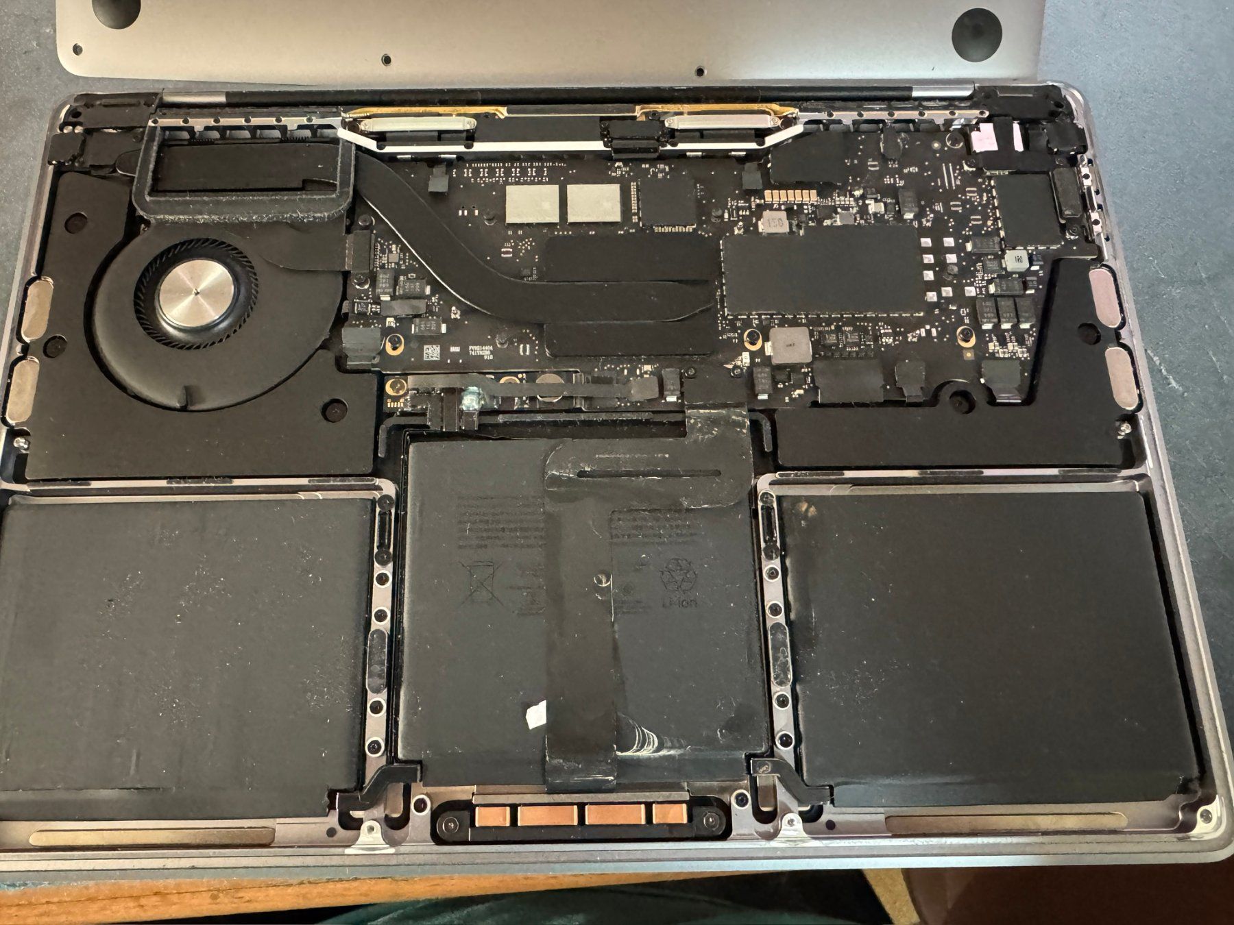 Apple Notebook: MacBook Pro M1 13 zoll 2020 – Difettoso da Au SG venduto da bah_6f5w 3