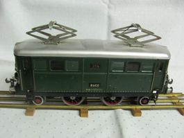 Guterhaltene elektrische Antike Buco-Lok 304 Grün Spur 0