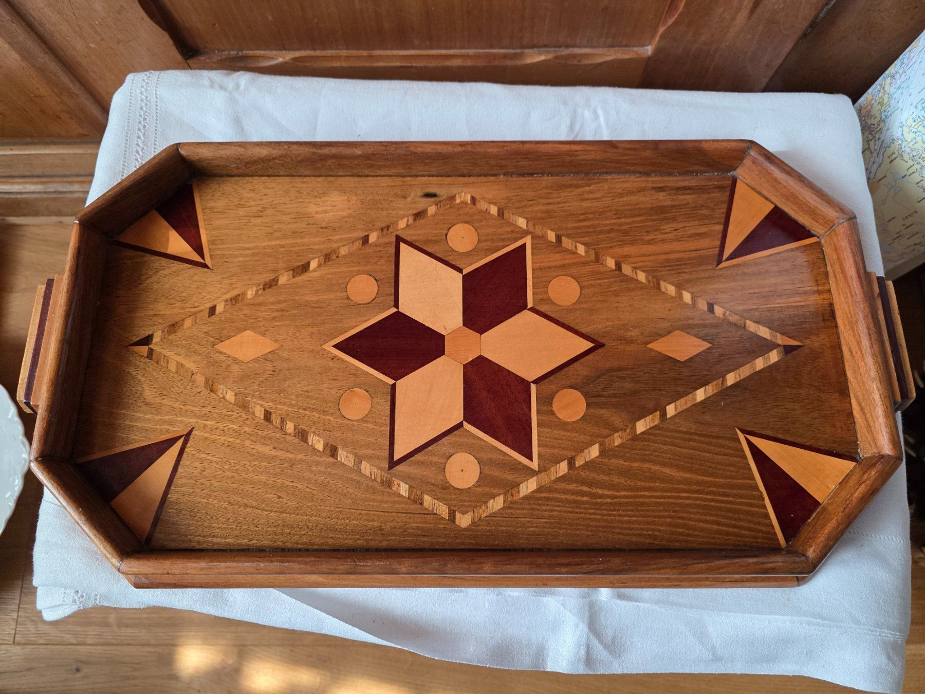 Plateaux: Vintage Serviertablar Intarsien Holz Tablett – D'occasion à Walterswil BE par Lonitti 5