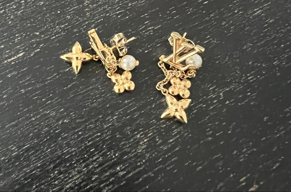 Louis Vuitton Ohrringe & -stecker: Louis Vuitton Boucles d'oreilles NEW – Neu und originalverpackt aus Forel FR von Papillon2020 1