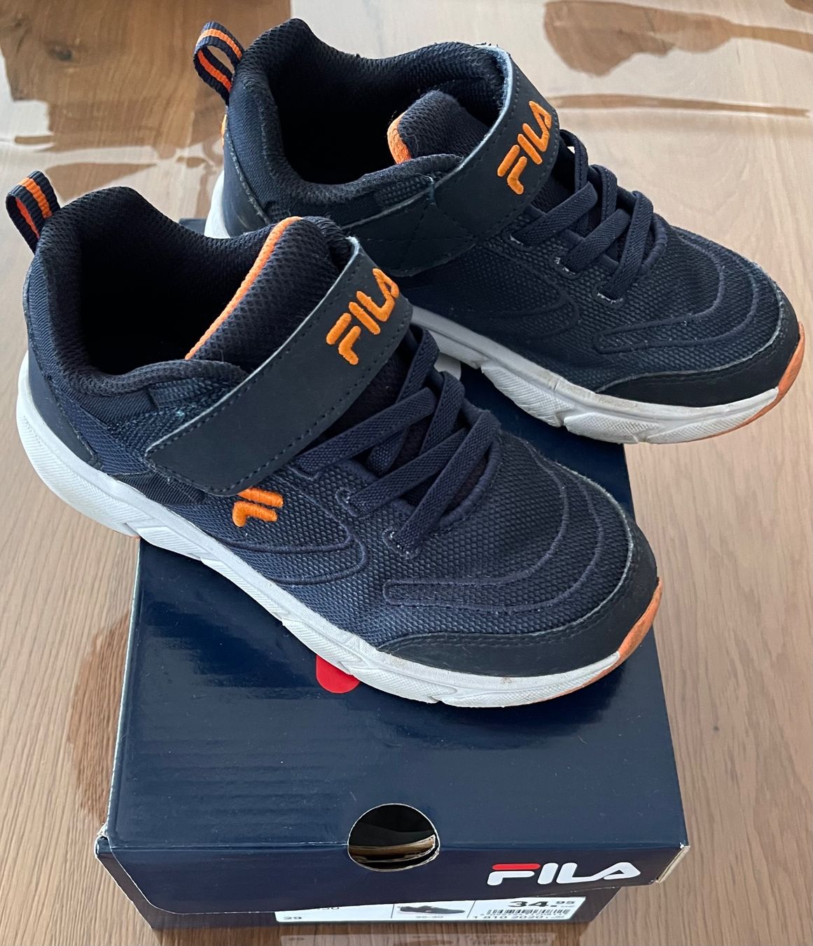 Fila Scarpe per ragazzi: Fila Sneakers Grösse 29 – Usato da Bachenbülach venduto da Jennyg 2