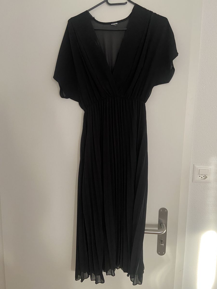 Kleider: Damen Kleid schwarz – Gebraucht aus Thun von Mare_Pia