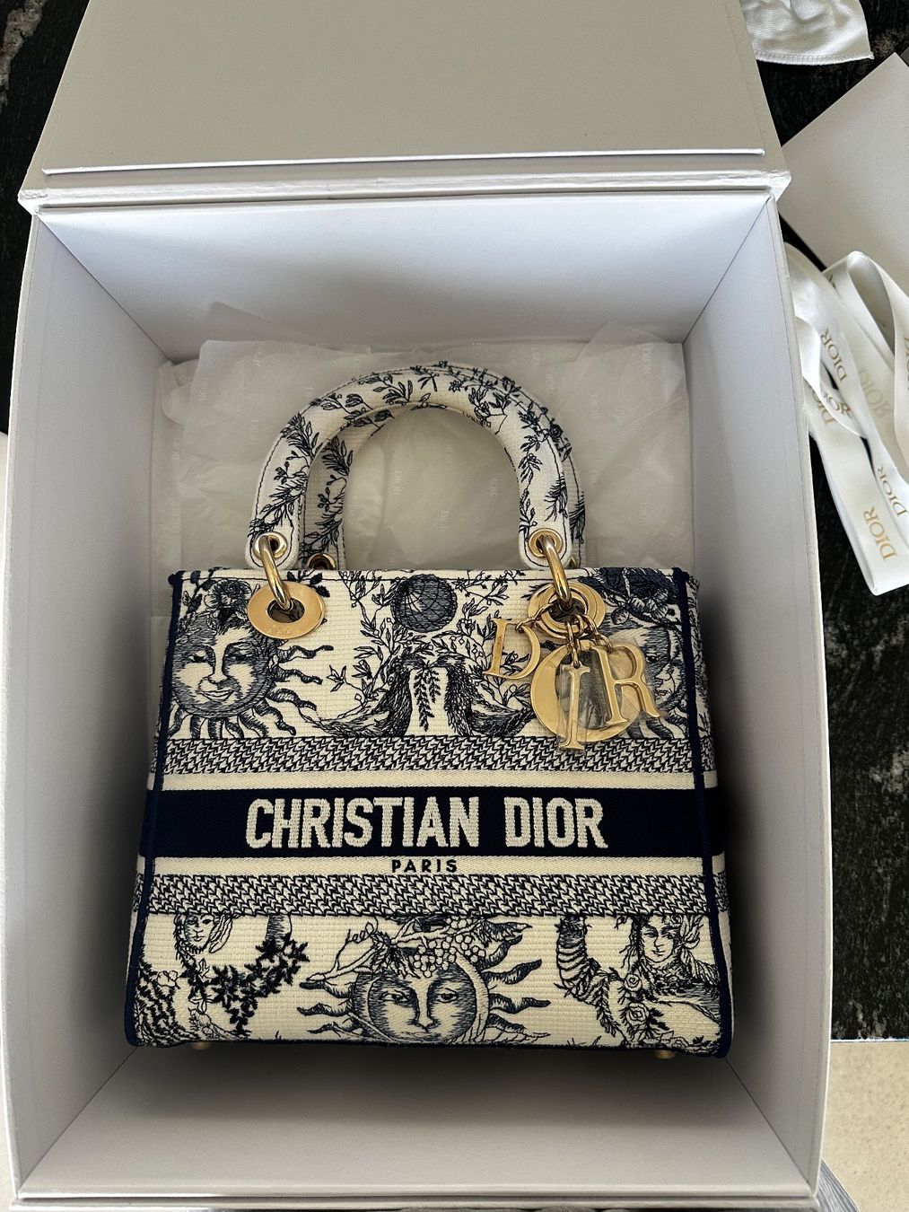 Dior Sacs femmes: Dior tasche neuwertig fullset – Neuf (Voir description) à Kloten par Fibbit