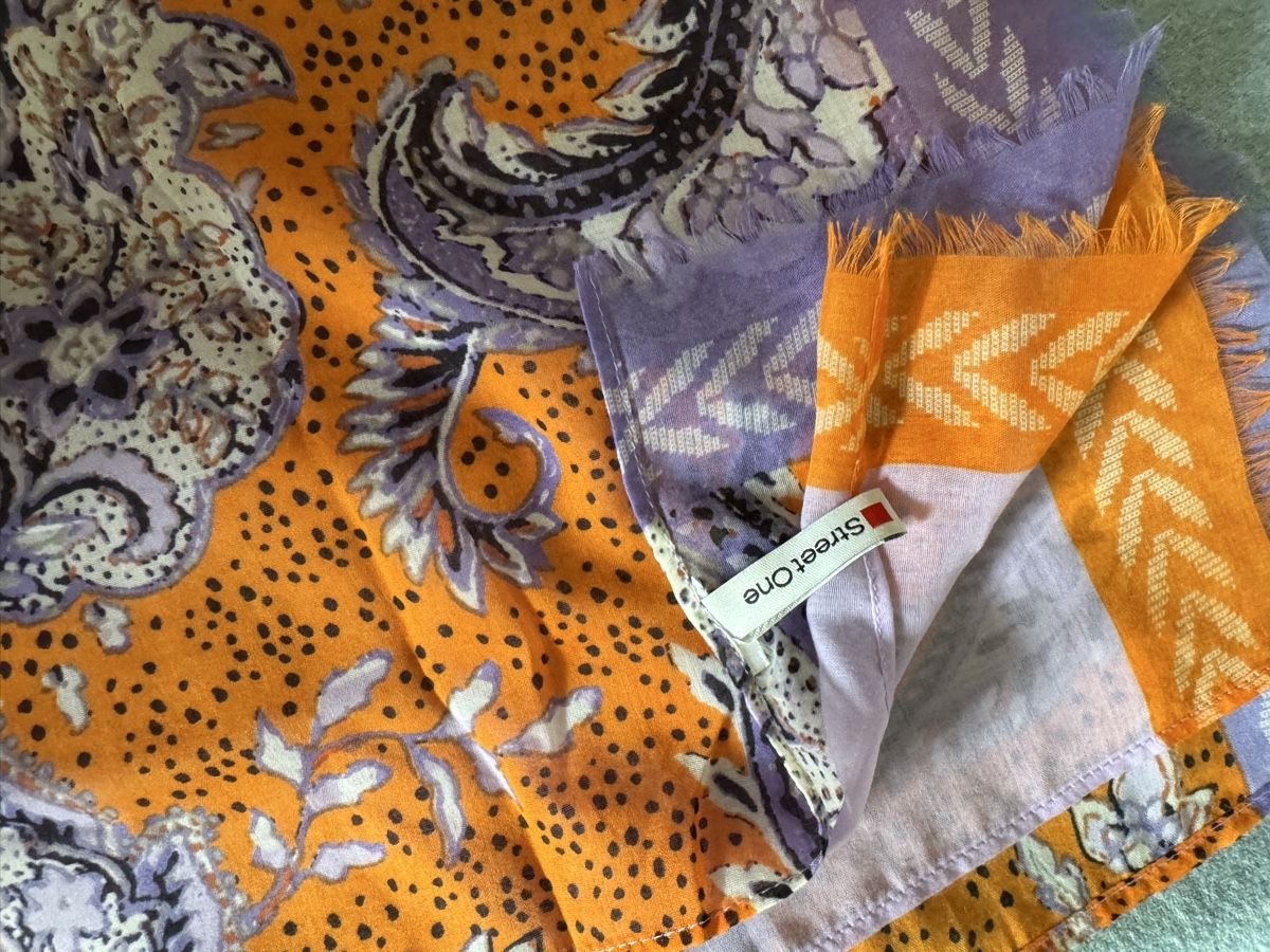 Foulard & Sciarpe: STREET ONE Schal - neu – Nuovo (secondo la descrizione) da Saas-Fee venduto da omn_5qkz 2