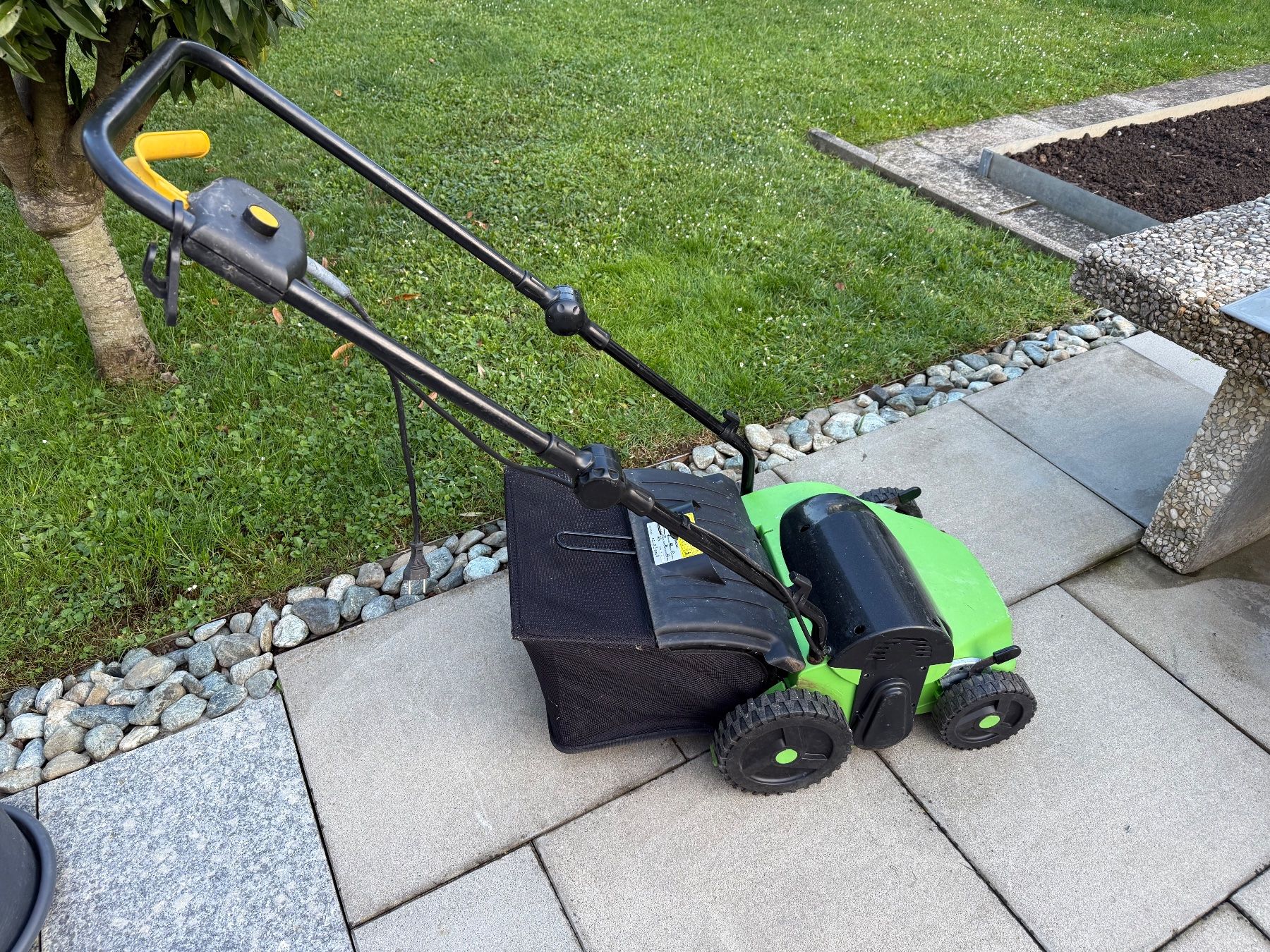Attrezzi per la lavorazione del suolo: Vertikutierer – Usato da Wettingen venduto da bar7 2