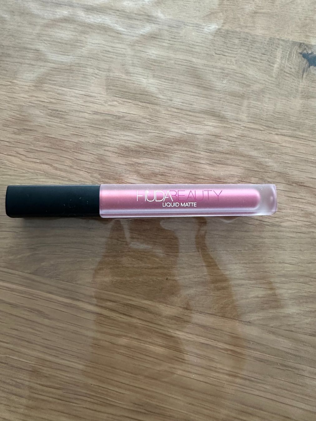 Huda Beauty Make-up: Huda Beauty liquid matte muse – Nuovo (secondo la descrizione) da Courgevaux venduto da Qwertz111320