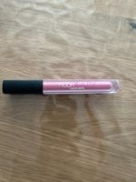 Huda Beauty liquid matte muse
