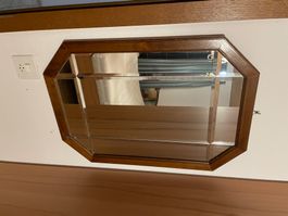 Vintage Wandspiegel mit Holzrahmen und Facettenschliff